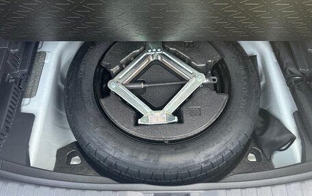 Toyota RAV4, 2025 год, 4 050 000 рублей, 10 фотография