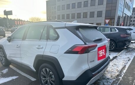 Toyota RAV4, 2025 год, 4 050 000 рублей, 3 фотография