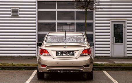 Hyundai Solaris II рестайлинг, 2014 год, 825 000 рублей, 5 фотография