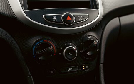 Hyundai Solaris II рестайлинг, 2014 год, 825 000 рублей, 15 фотография