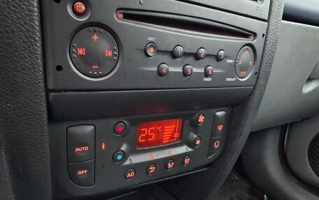 Renault Symbol I, 2006 год, 340 000 рублей, 10 фотография