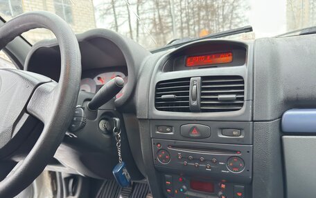 Renault Symbol I, 2006 год, 340 000 рублей, 11 фотография