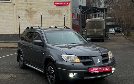 Mitsubishi Outlander III рестайлинг 3, 2006 год, 545 000 рублей, 2 фотография