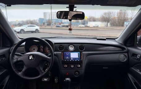 Mitsubishi Outlander III рестайлинг 3, 2006 год, 545 000 рублей, 6 фотография