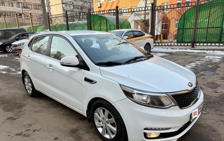 KIA Rio III рестайлинг, 2015 год, 985 000 рублей, 1 фотография