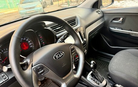 KIA Rio III рестайлинг, 2015 год, 985 000 рублей, 10 фотография