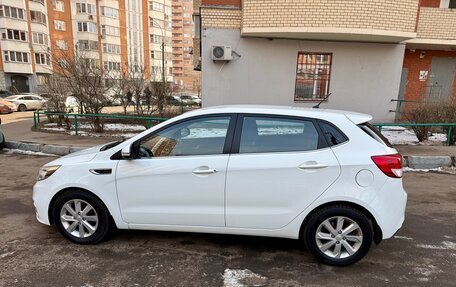 KIA Rio III рестайлинг, 2015 год, 985 000 рублей, 6 фотография