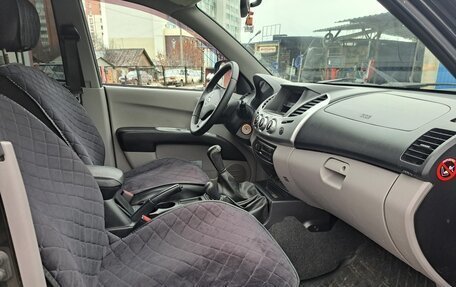 Mitsubishi L200 IV рестайлинг, 2010 год, 1 390 000 рублей, 14 фотография