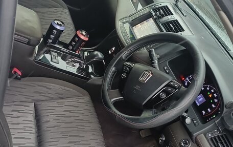 Toyota Crown, 2012 год, 1 995 000 рублей, 9 фотография