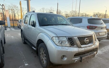 Nissan Pathfinder, 2013 год, 1 559 000 рублей, 2 фотография
