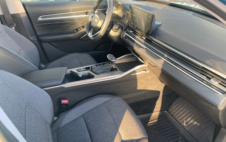 Geely Emgrand, 2023 год, 1 670 000 рублей, 18 фотография