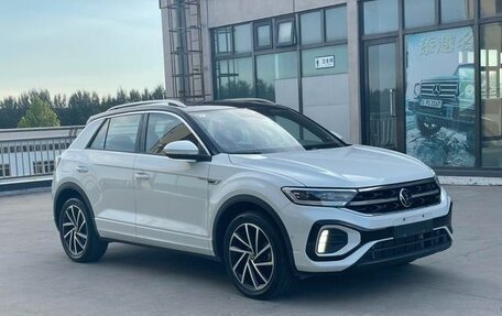 Volkswagen T-Roc I, 2022 год, 1 360 000 рублей, 3 фотография