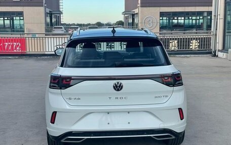 Volkswagen T-Roc I, 2022 год, 1 360 000 рублей, 5 фотография