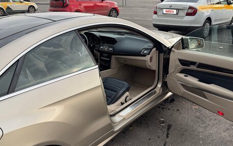 Mercedes-Benz E-Класс, 2014 год, 1 620 000 рублей, 4 фотография