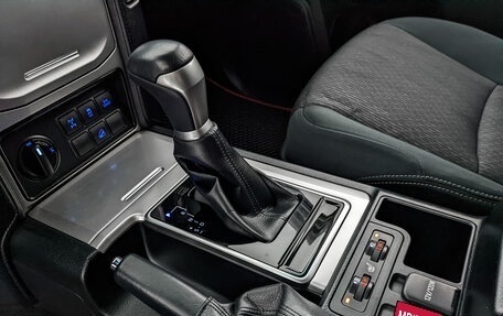 Toyota Land Cruiser Prado 150 рестайлинг 2, 2021 год, 6 400 000 рублей, 21 фотография