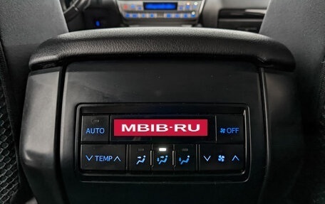 Toyota Land Cruiser Prado 150 рестайлинг 2, 2021 год, 6 400 000 рублей, 26 фотография