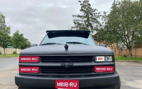 Chevrolet Tahoe II, 1999 год, 1 000 000 рублей, 2 фотография