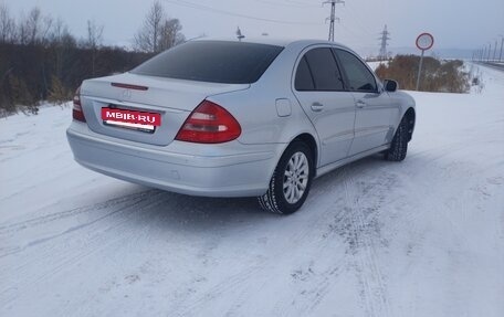 Mercedes-Benz E-Класс, 2007 год, 915 000 рублей, 5 фотография