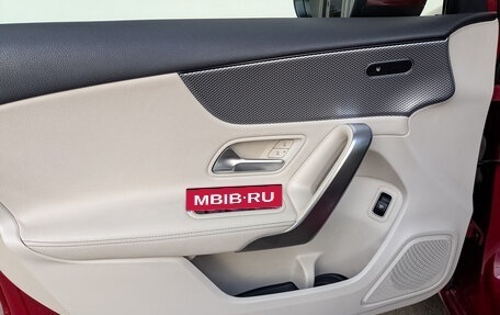 Mercedes-Benz A-Класс, 2020 год, 2 800 000 рублей, 19 фотография