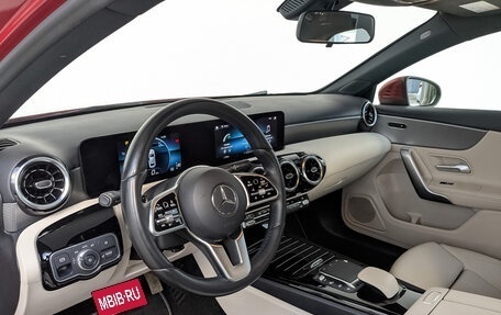 Mercedes-Benz A-Класс, 2020 год, 2 800 000 рублей, 15 фотография