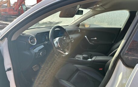 Mercedes-Benz CLA, 2020 год, 2 850 000 рублей, 16 фотография