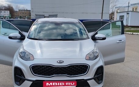 KIA Sportage IV рестайлинг, 2018 год, 1 823 000 рублей, 5 фотография