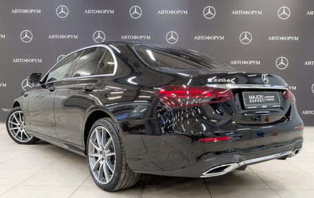 Mercedes-Benz E-Класс, 2022 год, 5 495 000 рублей, 7 фотография