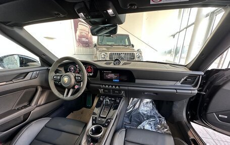 Porsche 911, 2025 год, 32 990 000 рублей, 16 фотография