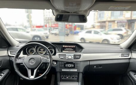 Mercedes-Benz E-Класс, 2013 год, 2 250 000 рублей, 22 фотография
