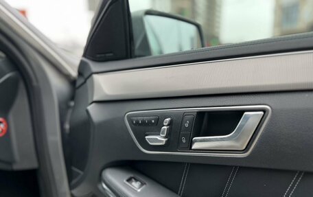 Mercedes-Benz E-Класс, 2013 год, 2 250 000 рублей, 21 фотография