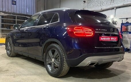 Mercedes-Benz GLA, 2016 год, 1 950 000 рублей, 6 фотография