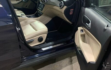 Mercedes-Benz GLA, 2016 год, 1 950 000 рублей, 12 фотография