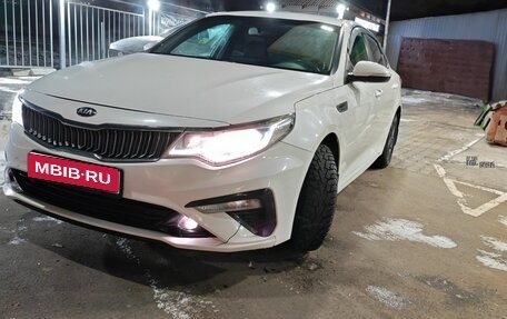 KIA Optima IV, 2018 год, 1 800 000 рублей, 1 фотография