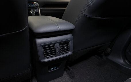 Toyota RAV4, 2025 год, 4 450 000 рублей, 14 фотография