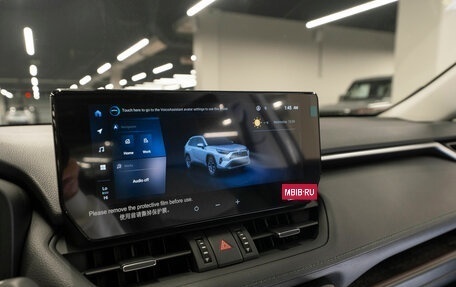 Toyota RAV4, 2025 год, 4 450 000 рублей, 21 фотография