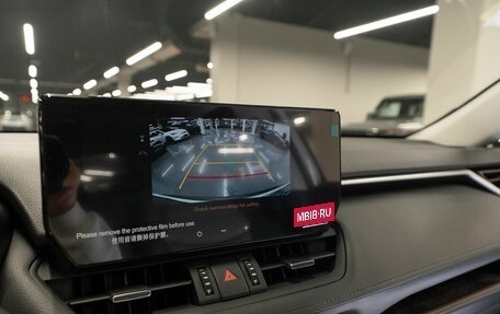 Toyota RAV4, 2025 год, 4 450 000 рублей, 22 фотография