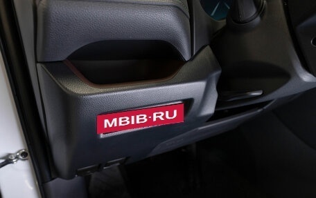 Toyota RAV4, 2025 год, 4 450 000 рублей, 16 фотография