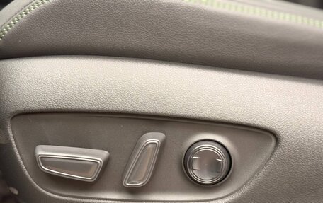 Toyota RAV4, 2025 год, 3 950 000 рублей, 11 фотография