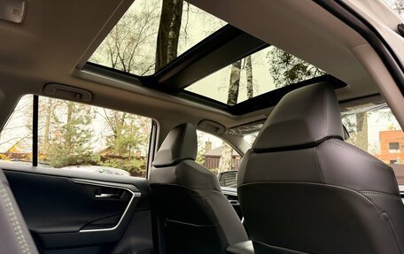 Toyota RAV4, 2025 год, 3 950 000 рублей, 23 фотография