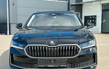 Skoda Superb, 2025 год, 7 990 000 рублей, 2 фотография