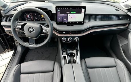 Skoda Superb, 2025 год, 7 990 000 рублей, 19 фотография