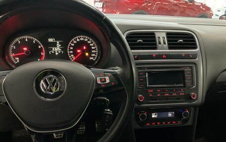 Volkswagen Polo VI (EU Market), 2016 год, 1 064 000 рублей, 23 фотография