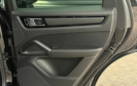 Porsche Cayenne III, 2019 год, 5 990 000 рублей, 16 фотография