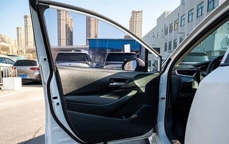 Toyota Corolla, 2023 год, 989 000 рублей, 11 фотография