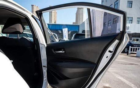 Toyota Corolla, 2023 год, 989 000 рублей, 13 фотография