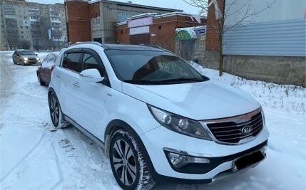 KIA Sportage III, 2011 год, 1 000 000 рублей, 2 фотография