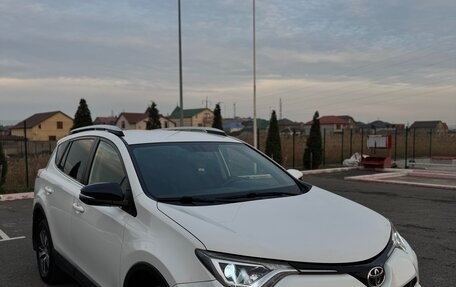 Toyota RAV4, 2016 год, 2 180 000 рублей, 2 фотография