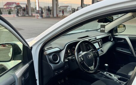 Toyota RAV4, 2016 год, 2 180 000 рублей, 8 фотография