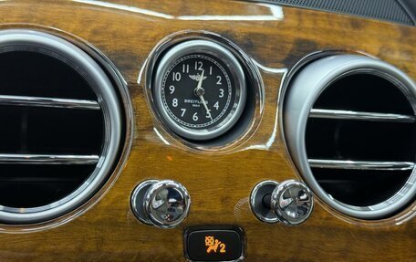 Bentley Continental GT II рестайлинг, 2015 год, 7 990 000 рублей, 31 фотография