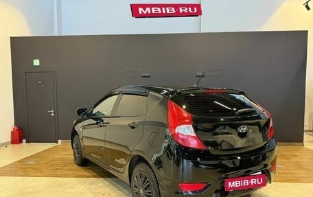 Hyundai Solaris II рестайлинг, 2012 год, 700 000 рублей, 6 фотография